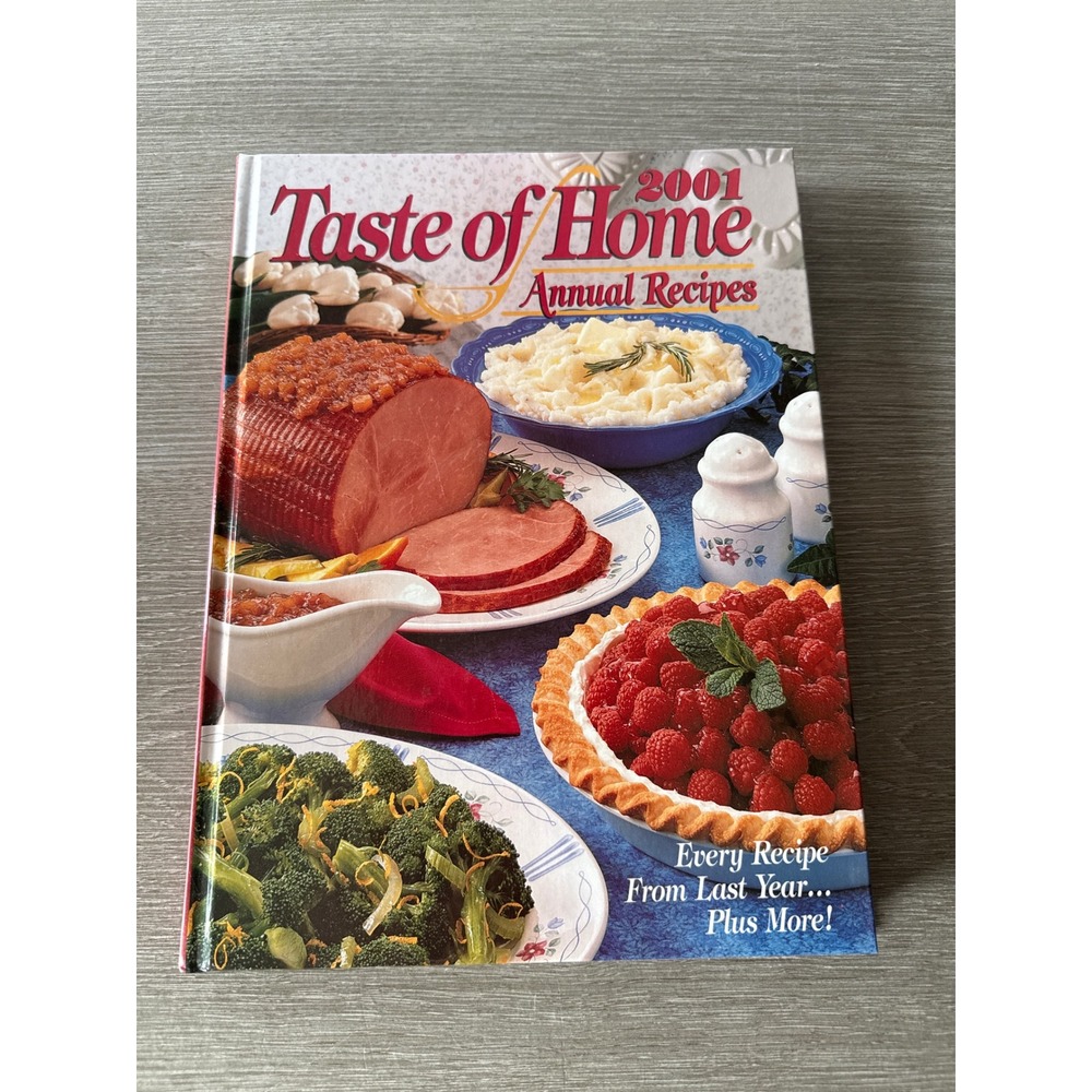 Taste of Home 2001 Annual Recipes Cookbook Vintage Food Cooking Baking